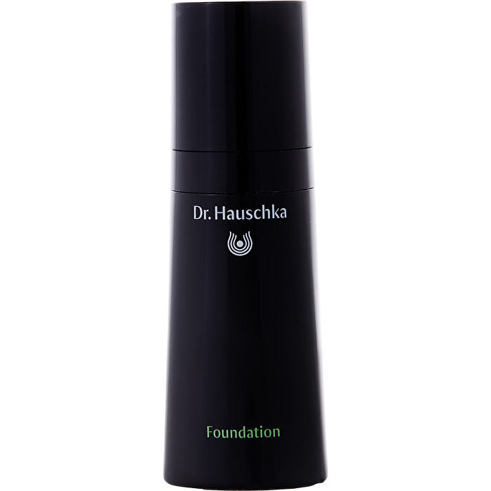 Dr. Hauschka Foundation - #01 (macadamia) -- 30ml/1oz